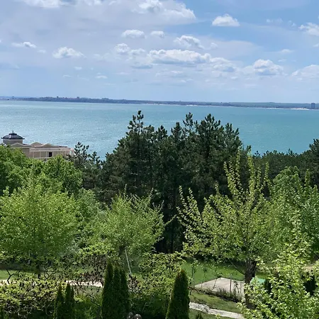 Апартамент Sveti Vlas-sea Fort- Avalonia Свети Влас